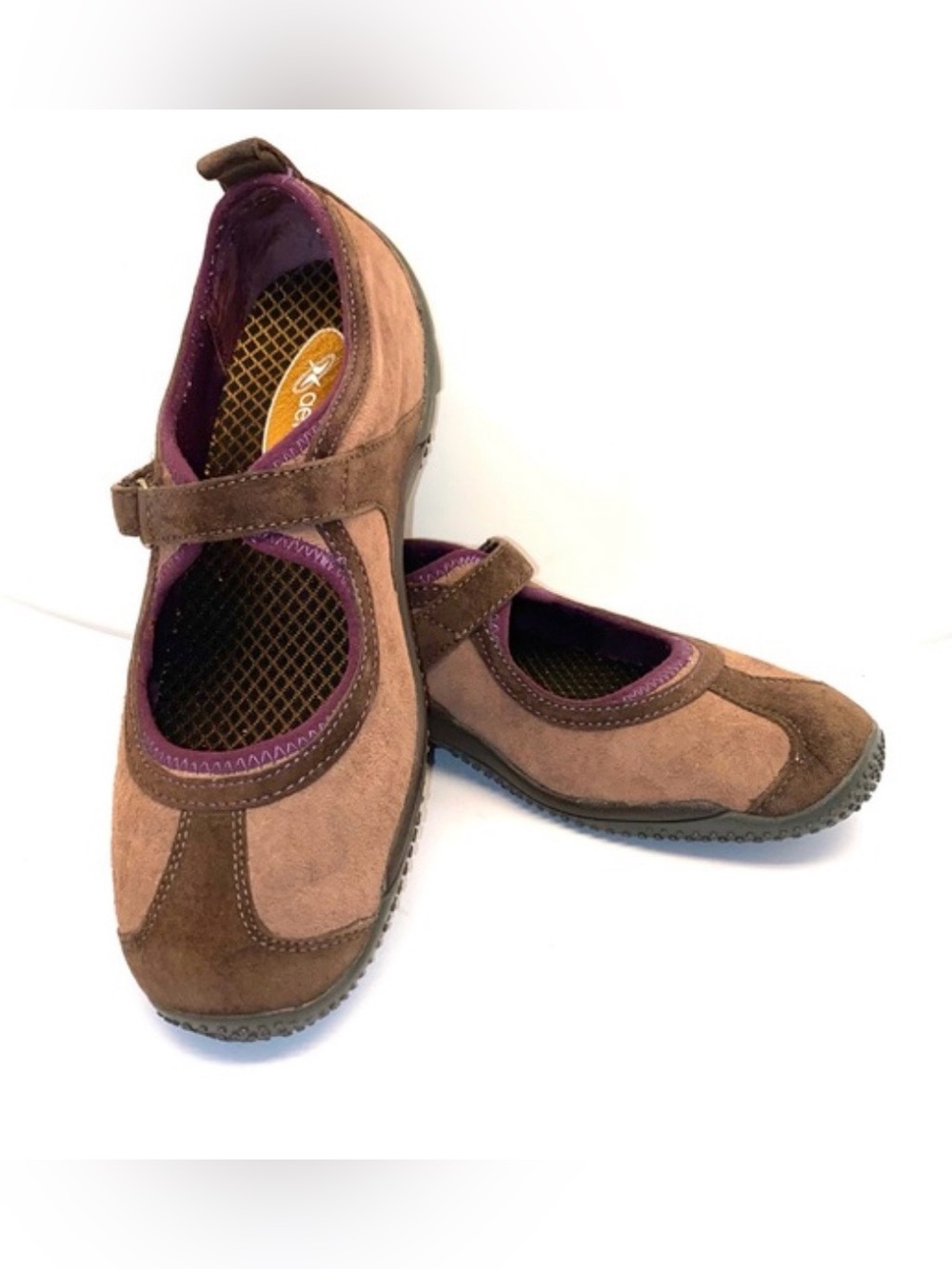 NWOT Women’s Merrell Circuit Mary Jane Suede Leather Hiking Shoes Size 8.5